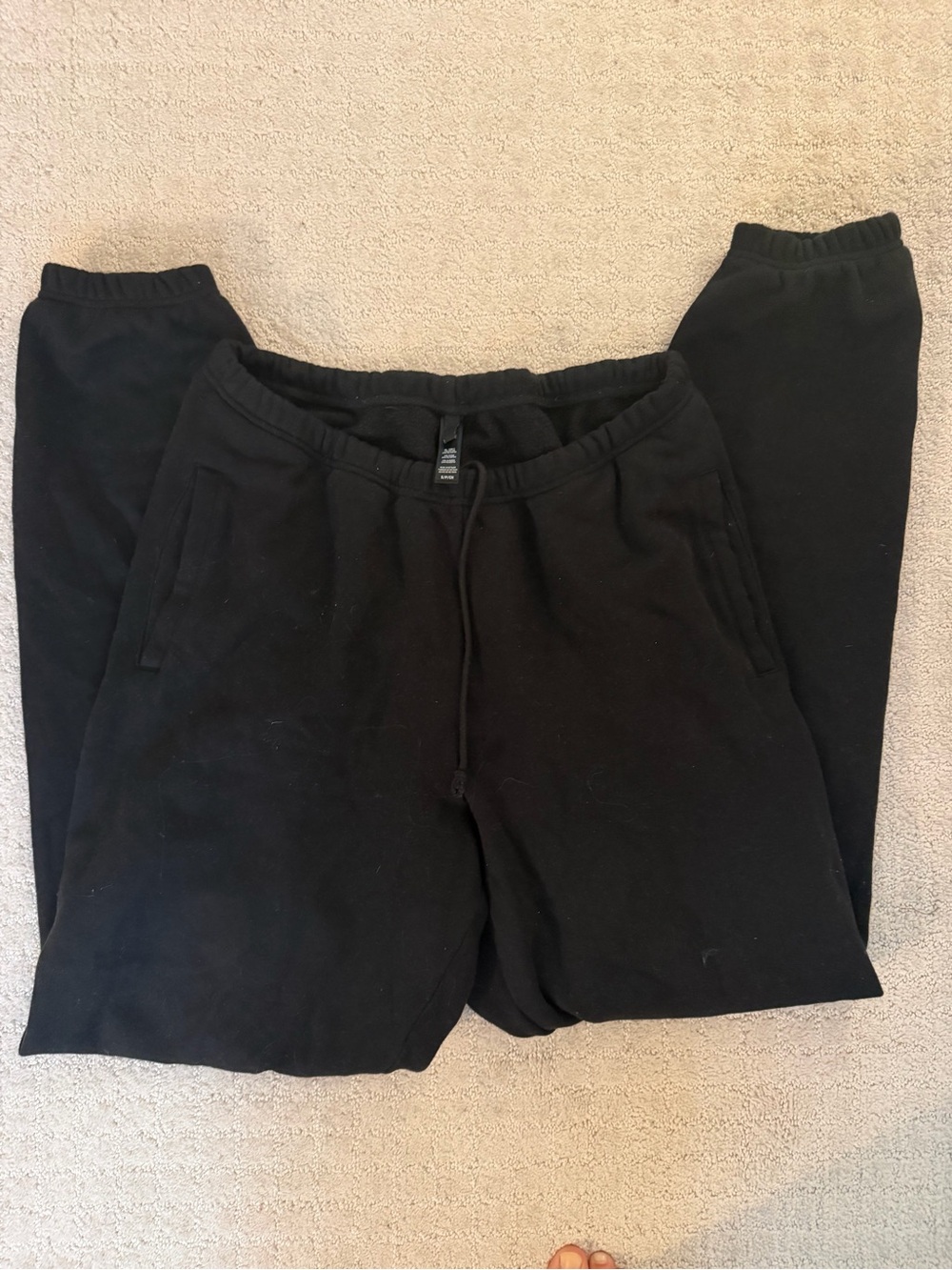 Black Skims Jogger - Picture 2 of 6